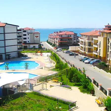 Royal Palm Moira's In * Светий Влас